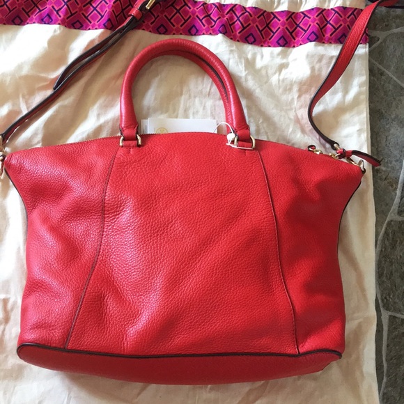 NWT Tory Burch Bombe T Medium Slouchy Satchel Red - Picture 5 of 8